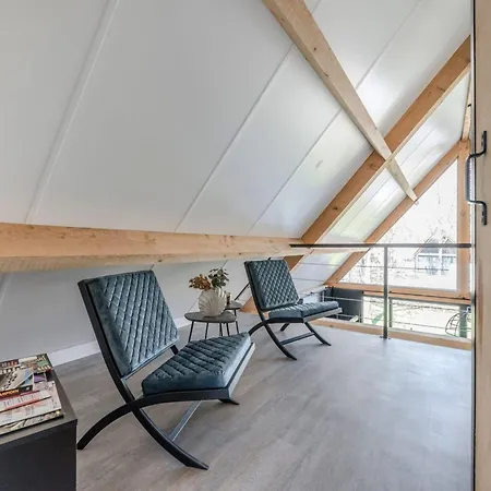 Thatched With Private Terrace Nr 670 Vakantiehuis